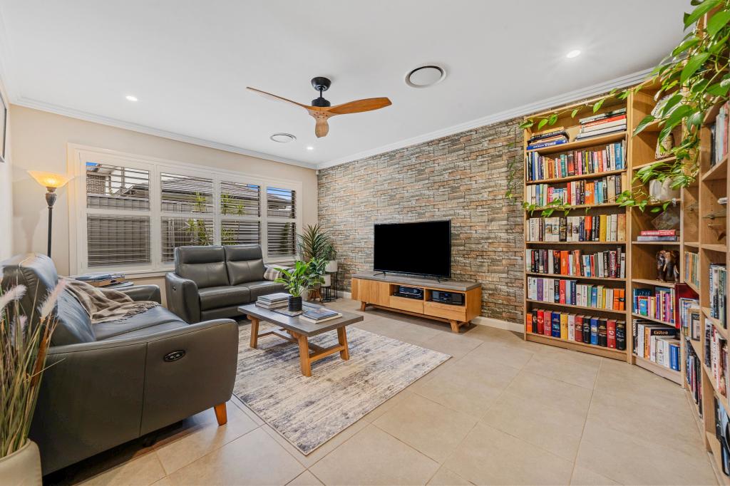 16 Tedbury Rd, Jordan Springs, NSW 2747