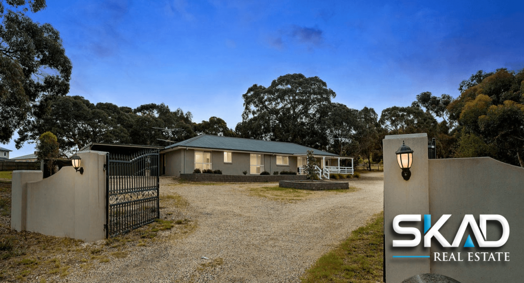 50 SAMBELL RD, SUNBURY, VIC 3429