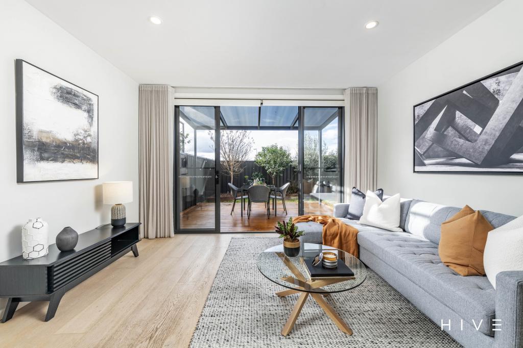 18/7 SHEWCROFT ST, WATSON, ACT 2602