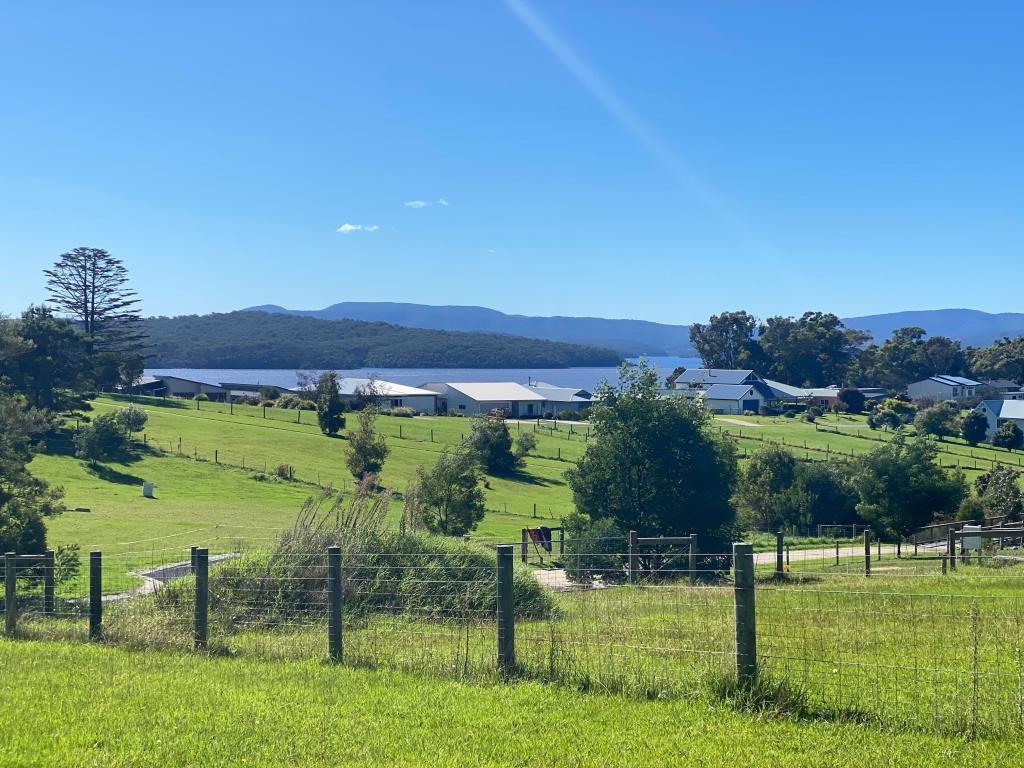 14 Hakea Ct, Mallacoota, VIC 3892