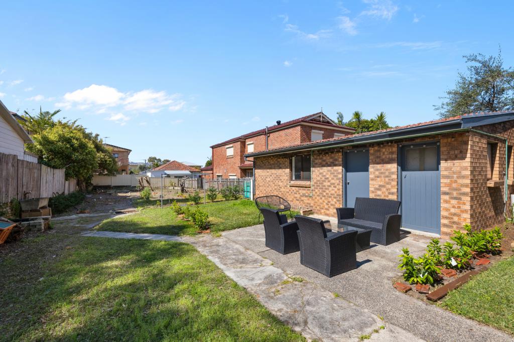 Flat 13 Pine Ave, Brookvale, NSW 2100