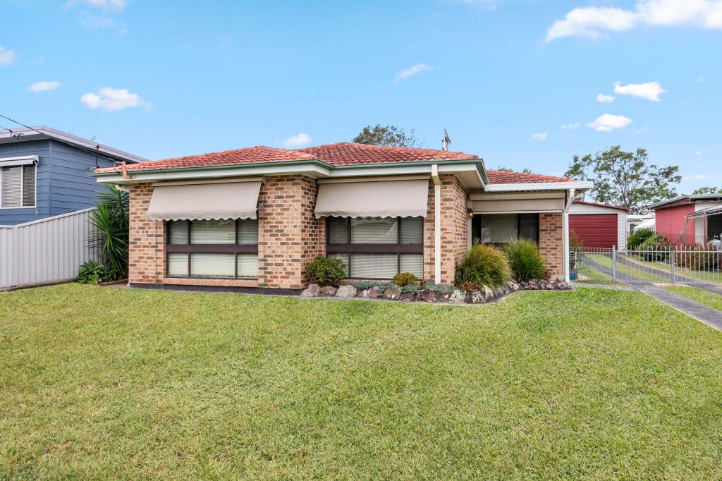 15 Adeline Ave, Lake Munmorah, NSW 2259