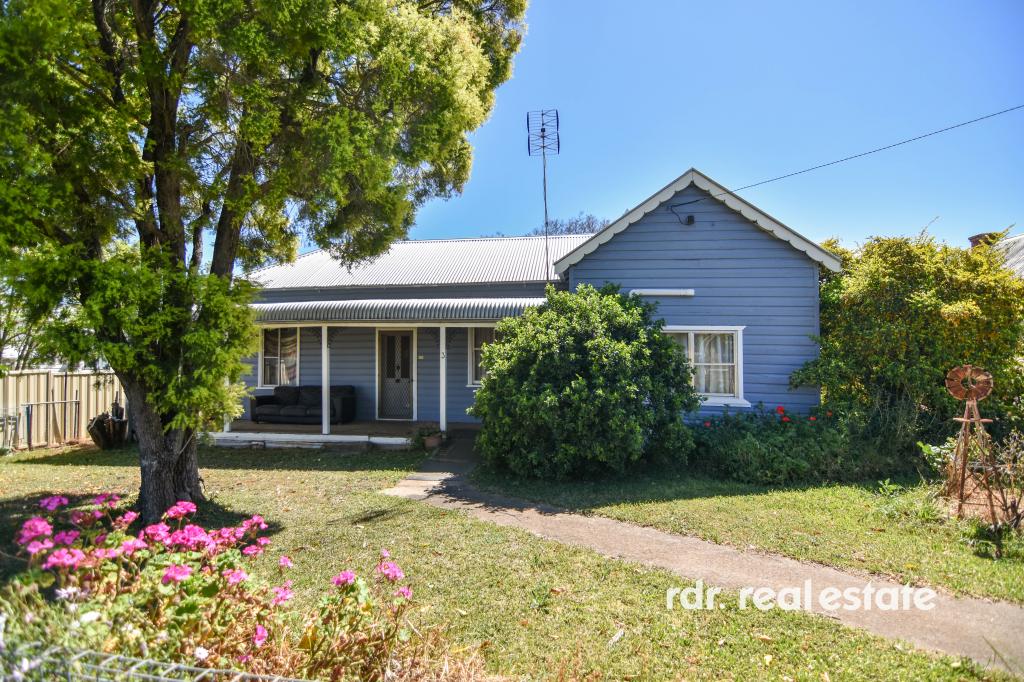 3 Burnett St, Delungra, NSW 2403