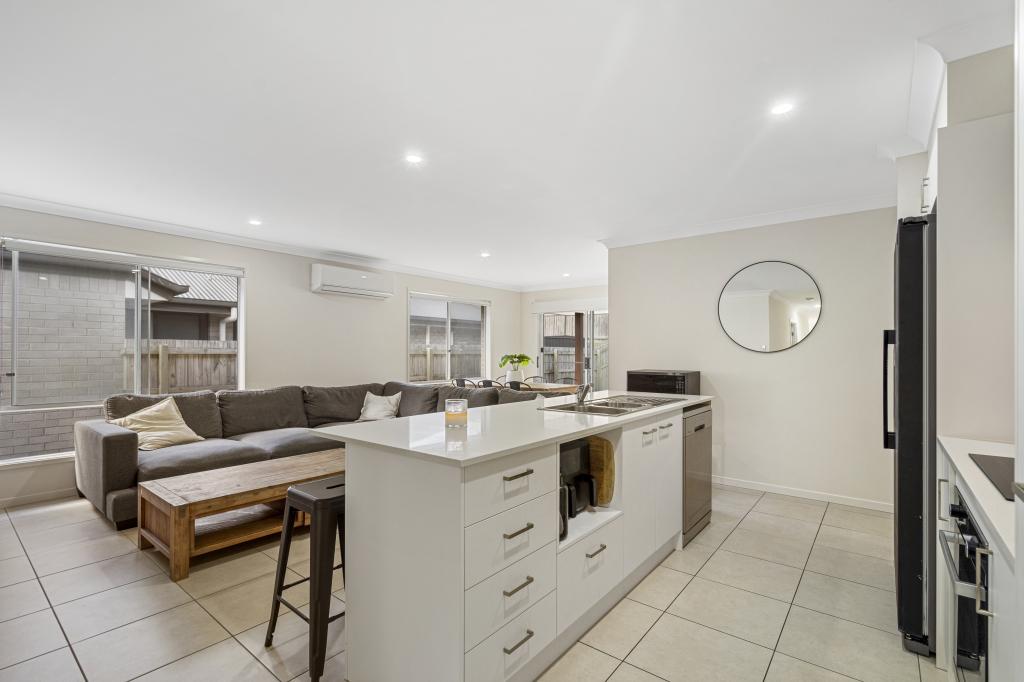 18 Elanor Ct, Maudsland, QLD 4210