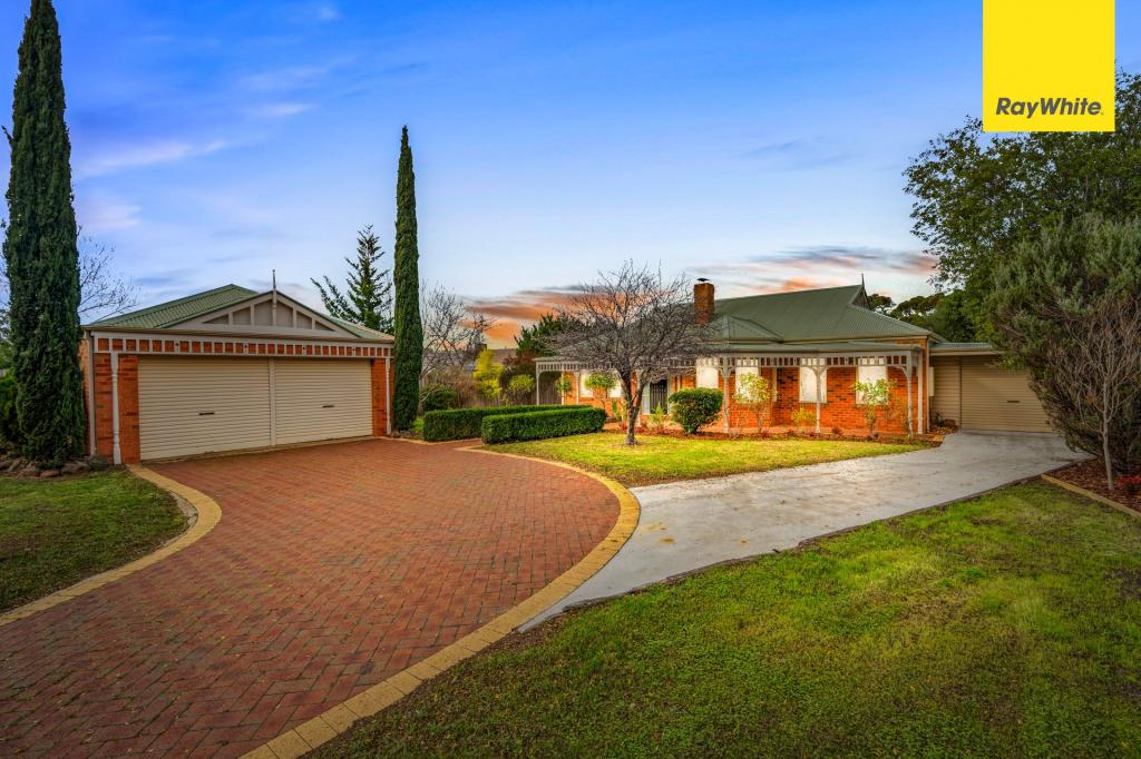 1 Haywood Gr, Melton West, VIC 3337