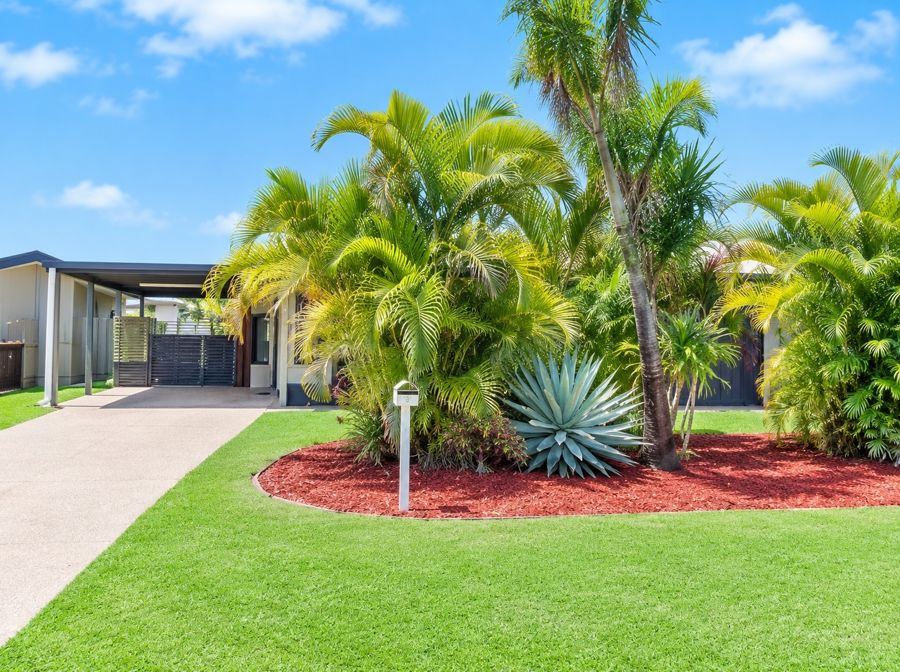 15 Dickens Ave, Ooralea, QLD 4740