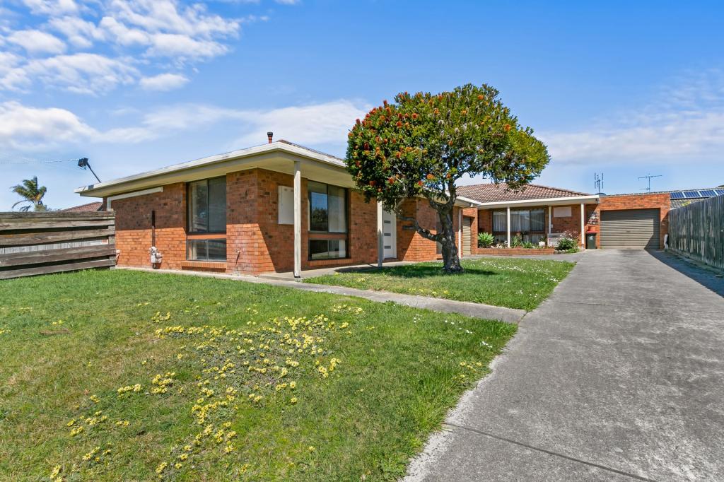 1/4 Bellarine Cct, Morwell, VIC 3840