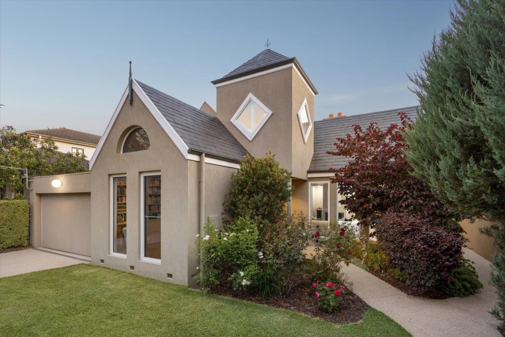 10 Vista Rd, Hampton, VIC 3188