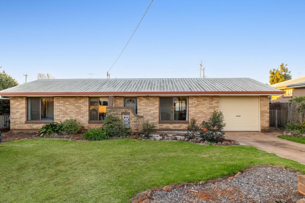 47 Merino St, Harristown, QLD 4350