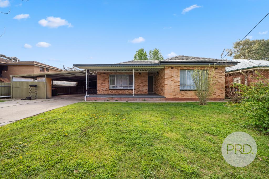 33 Higgins Ave, Wagga Wagga, NSW 2650