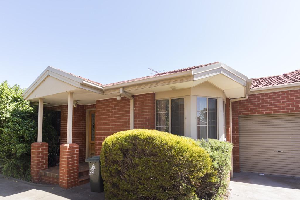 2/9 Balloan St, Coburg, VIC 3058