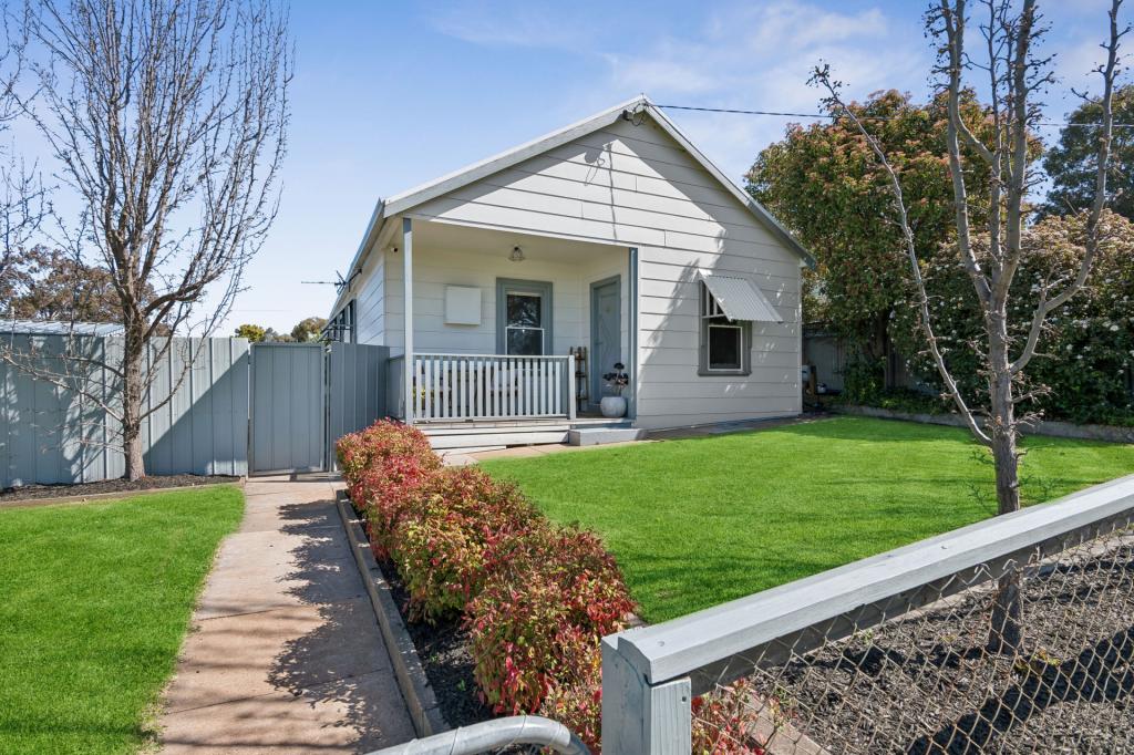 13 Jackson St, Long Gully, VIC 3550