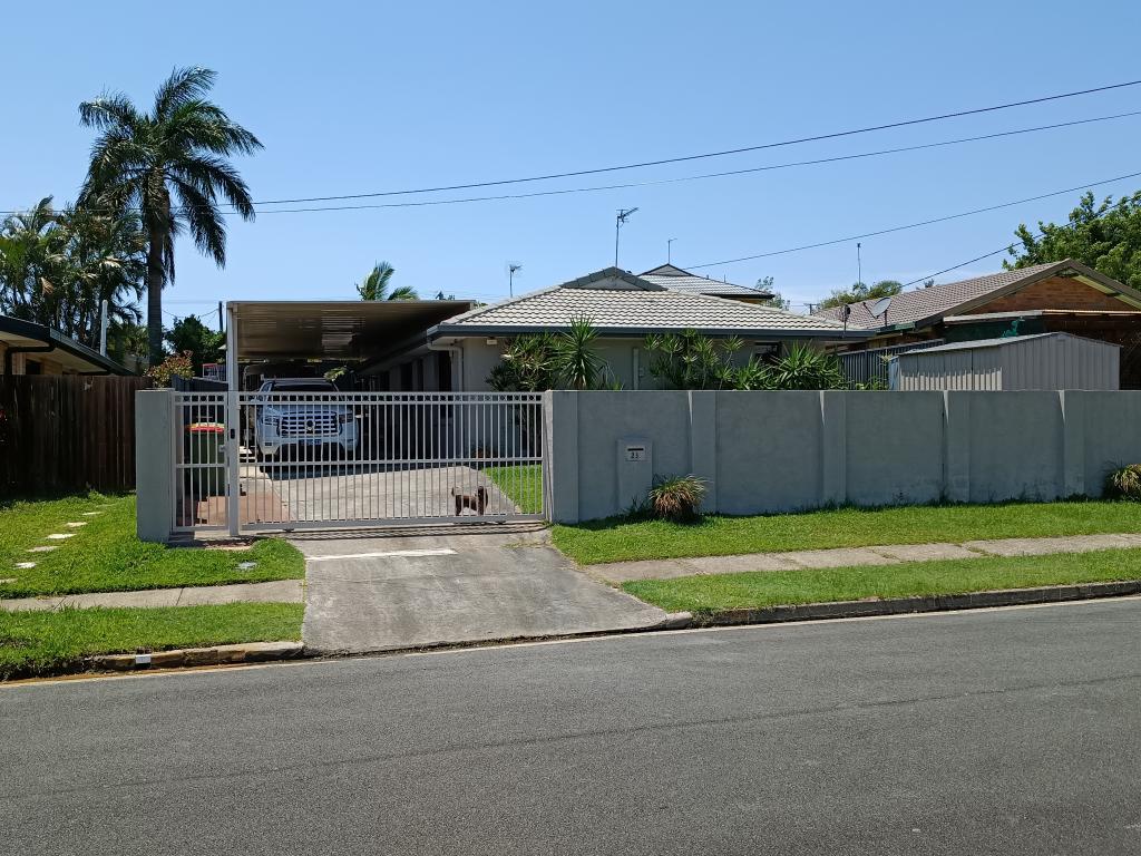 23 Warratina St, Labrador, QLD 4215