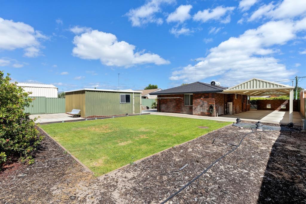 17 Clytie Rd, Silver Sands, WA 6210
