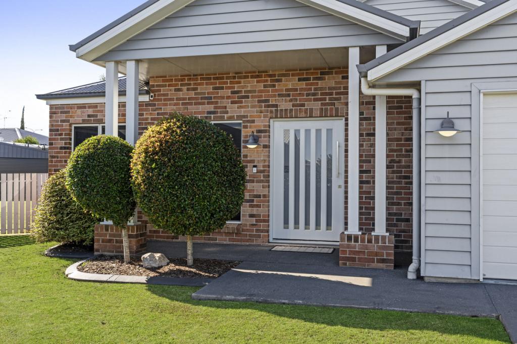 17 Bootes St, Kearneys Spring, QLD 4350