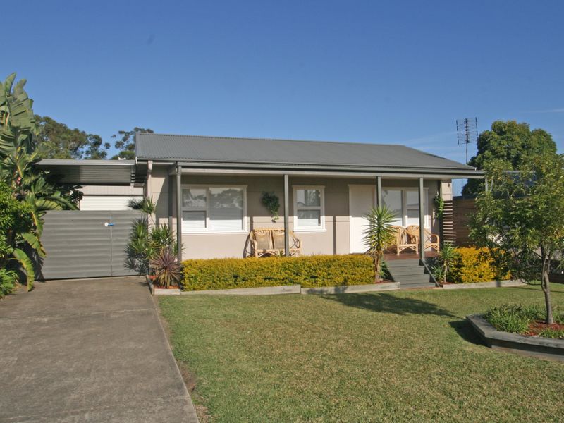 14 Lyons Rd, Sussex Inlet, NSW 2540