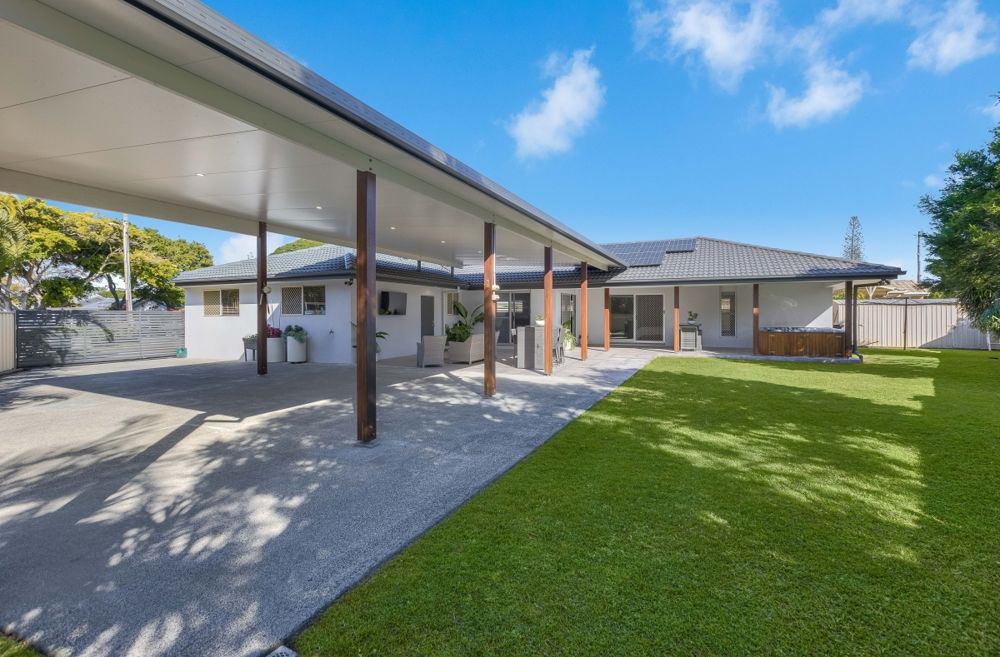 8 MERIDIAN WAY, TWEED HEADS, NSW 2485