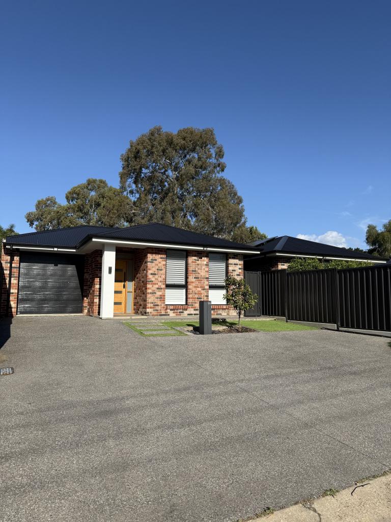 9A LYNORE RD, RIDGEHAVEN, SA 5097