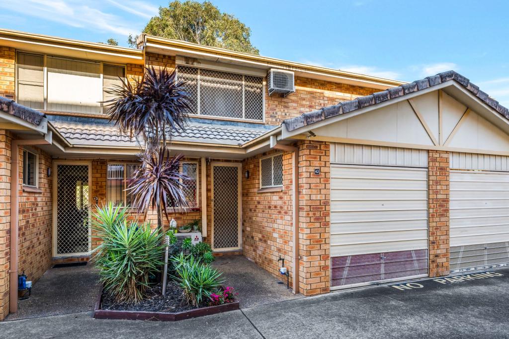 42/2 RIVEPARK DRIVE, LIVERPOOL, NSW 2170