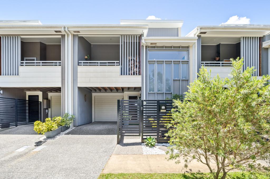 68 Amber Dr, Caloundra West, QLD 4551