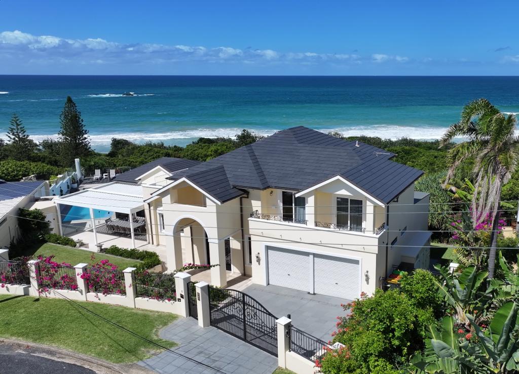 3 Sapphire Cres, Sapphire Beach, NSW 2450