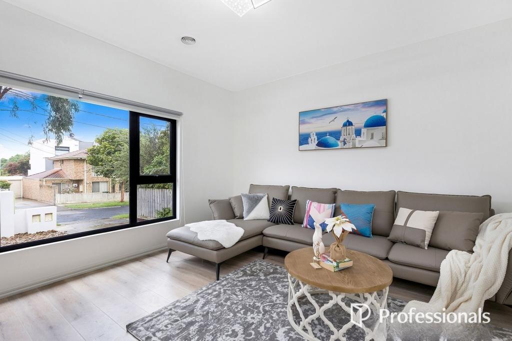 1/1 Peacock St, Burwood, VIC 3125