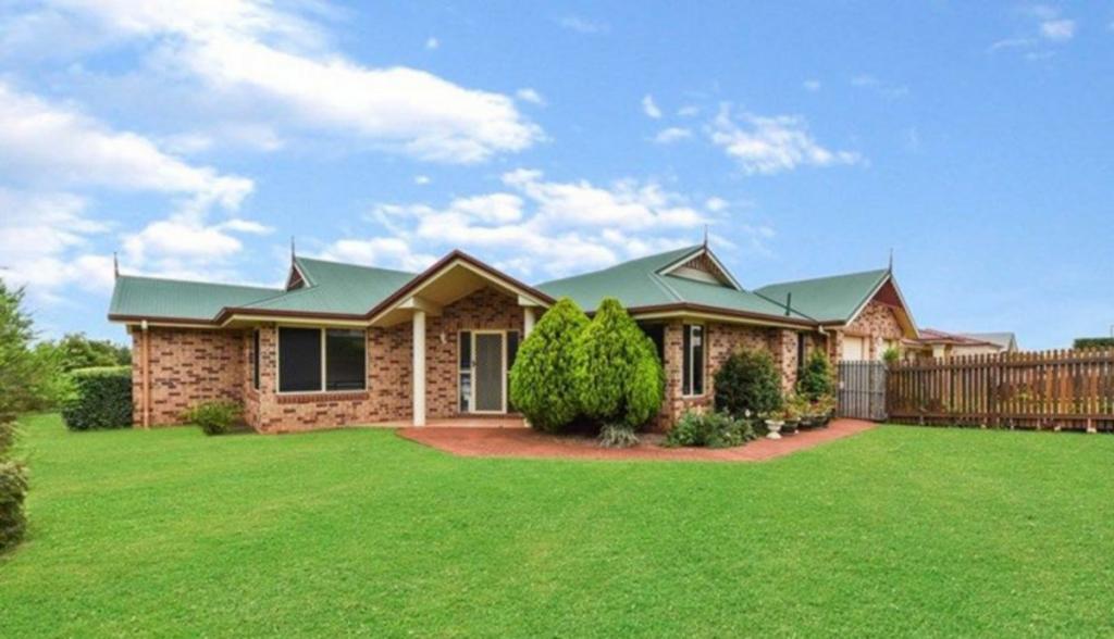 34 Wood Dr, Middle Ridge, QLD 4350