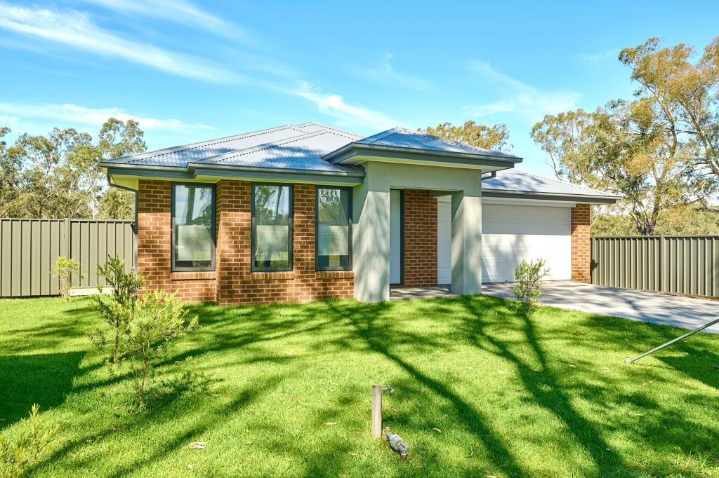26 Patterson St, Heathcote, VIC 3523