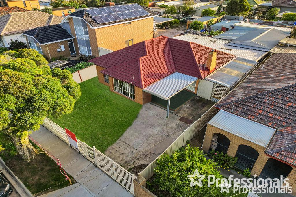 51 OBERON AVE, ST ALBANS, VIC 3021