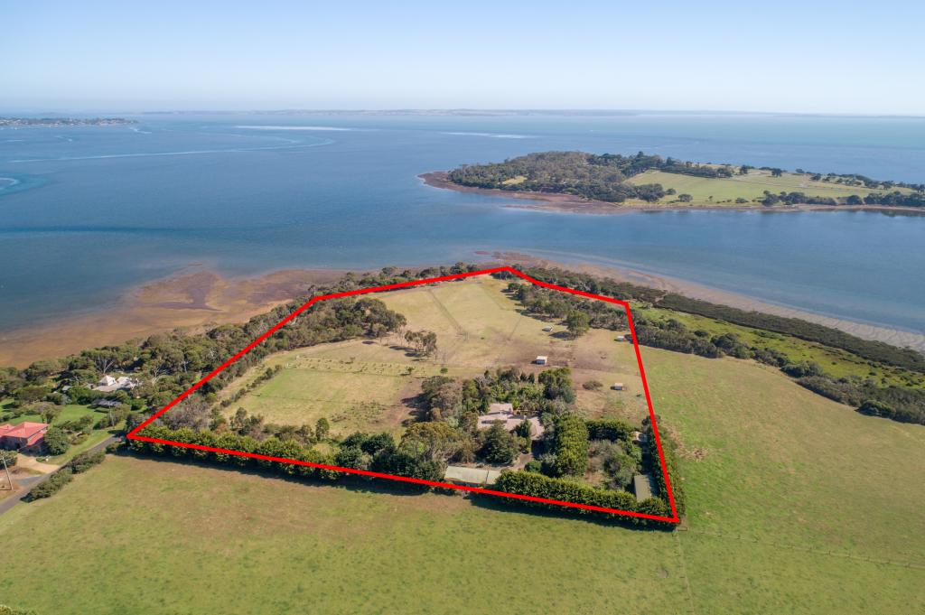 136 Churchill Rd, Newhaven, VIC 3925