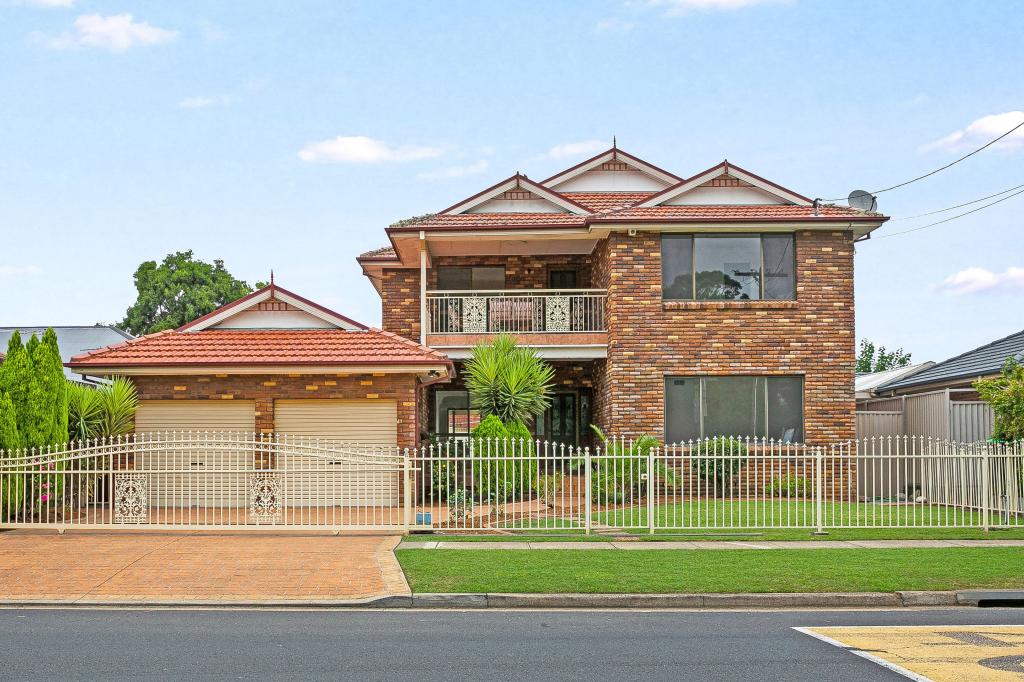 15 Wolumba St, Chester Hill, NSW 2162