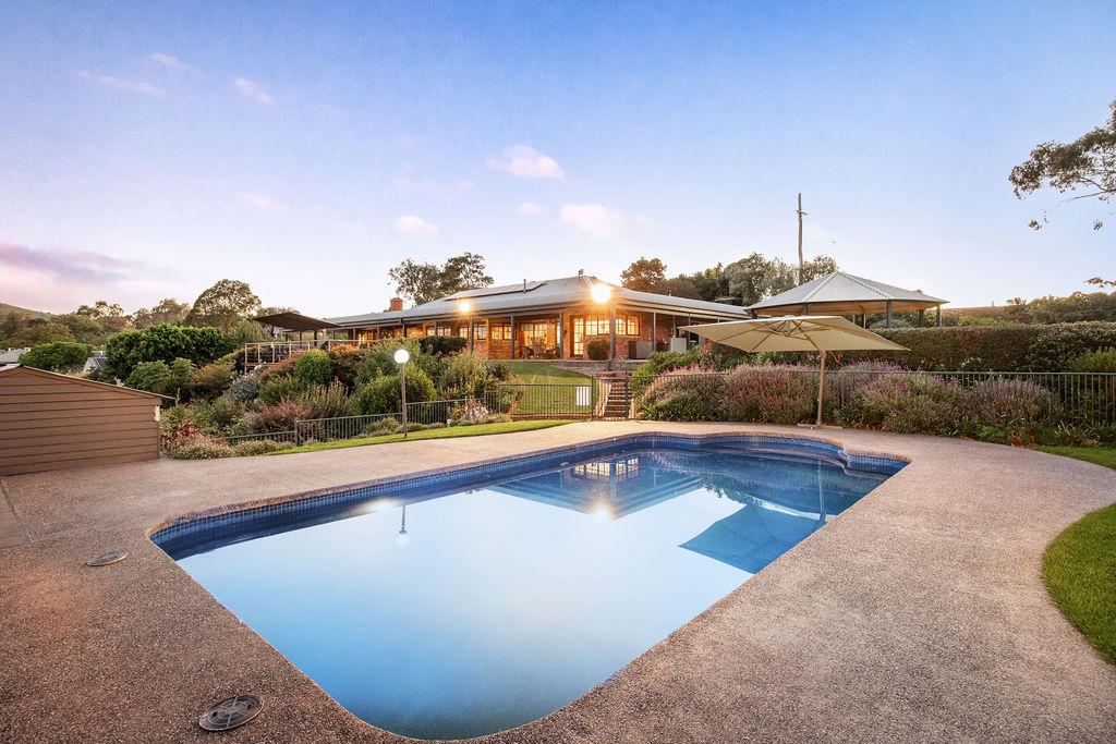 68 Hawksview Rd, Wirlinga, NSW 2640