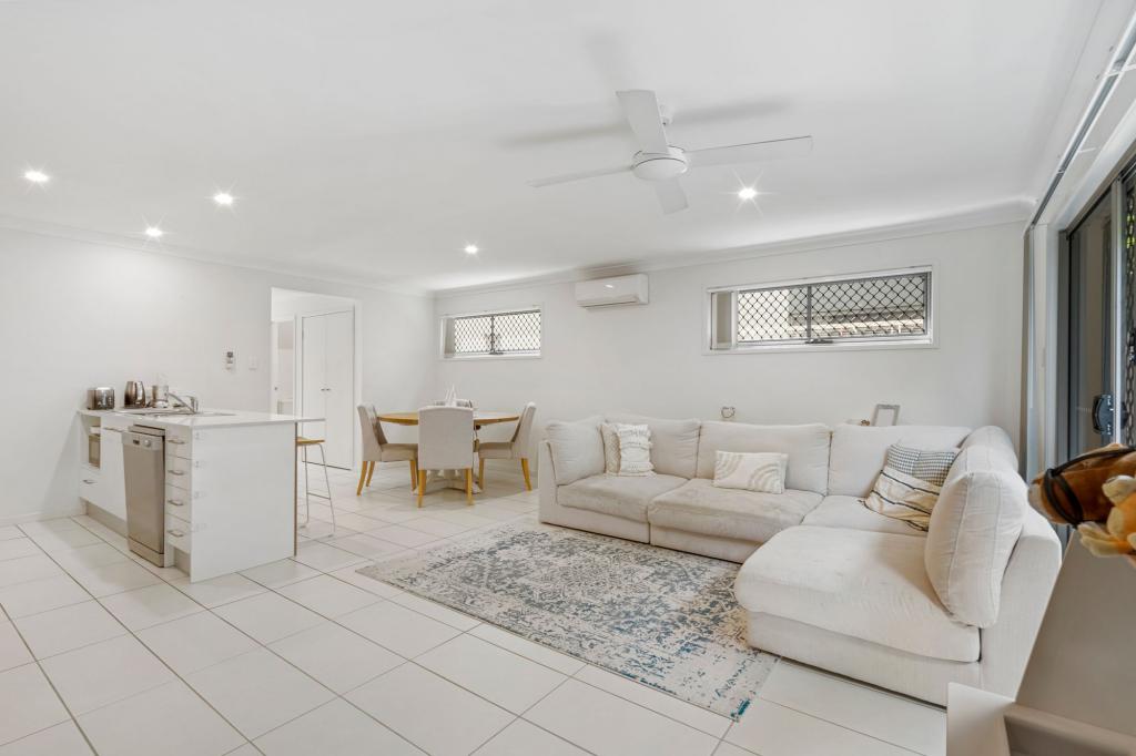 33/188 Gainsborough Dr, Pimpama, QLD 4209