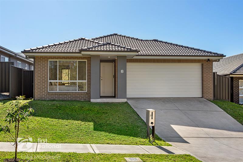 8 Pallister Ct, Cameron Park, NSW 2285