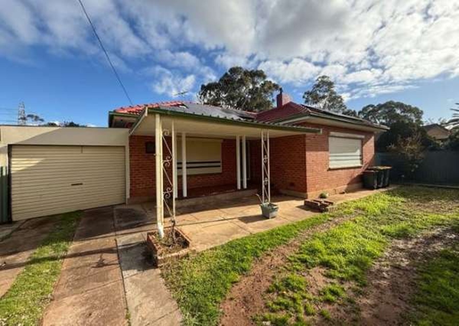 4 Chaddenwick Rd, Elizabeth Vale, SA 5112