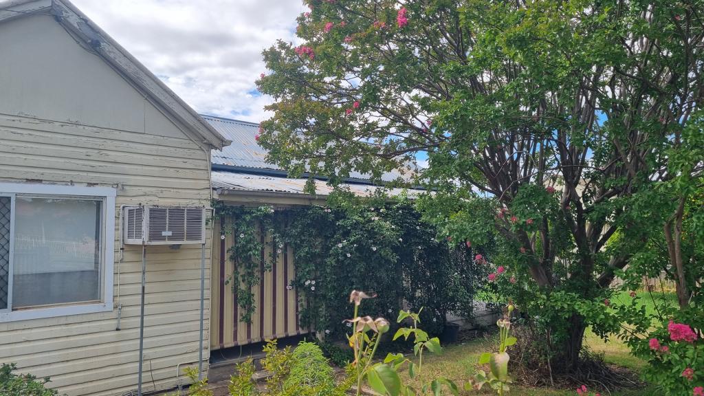 178 Capper St, Tumut, NSW 2720