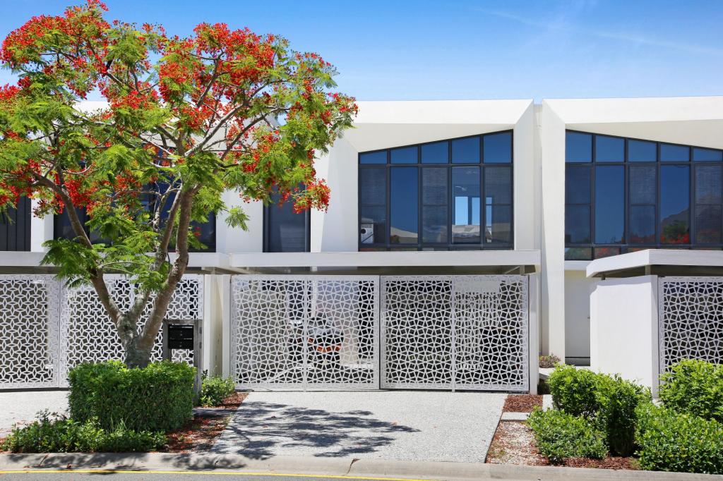 46 PENINSULA DR, ROBINA, QLD 4226