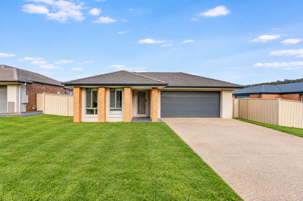 56 Greta Dr, Hamilton Valley, NSW 2641