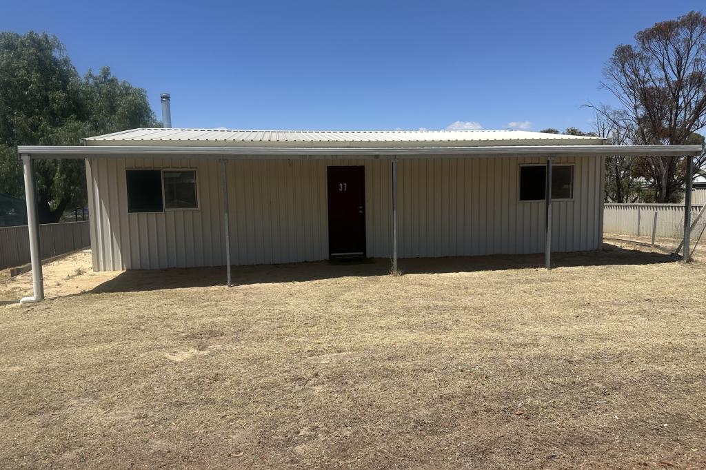 37 Taylor St, Dumbleyung, WA 6350