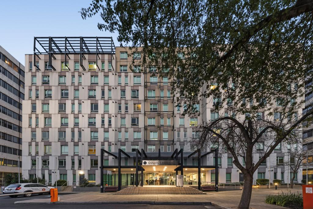 6106/570 LYGON ST, CARLTON, VIC 3053