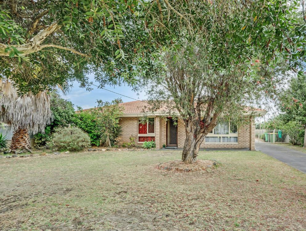 10 Underwood St, Carey Park, WA 6230