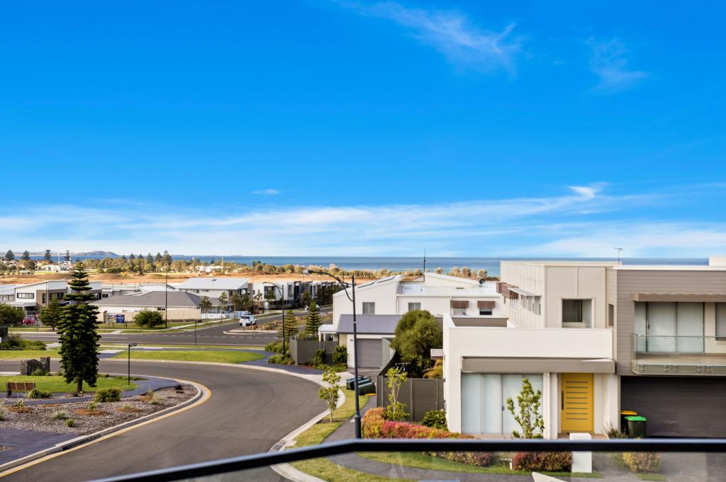 54 Shallows Dr, Shell Cove, NSW 2529