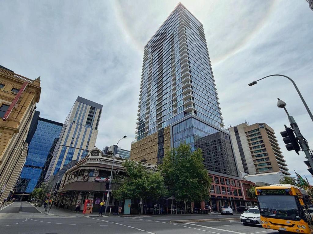 1501/6 PENALUNA PL, ADELAIDE, SA 5000