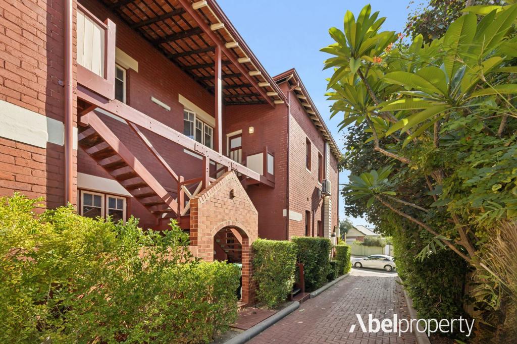 Contact agent for address, MOUNT LAWLEY, WA 6050