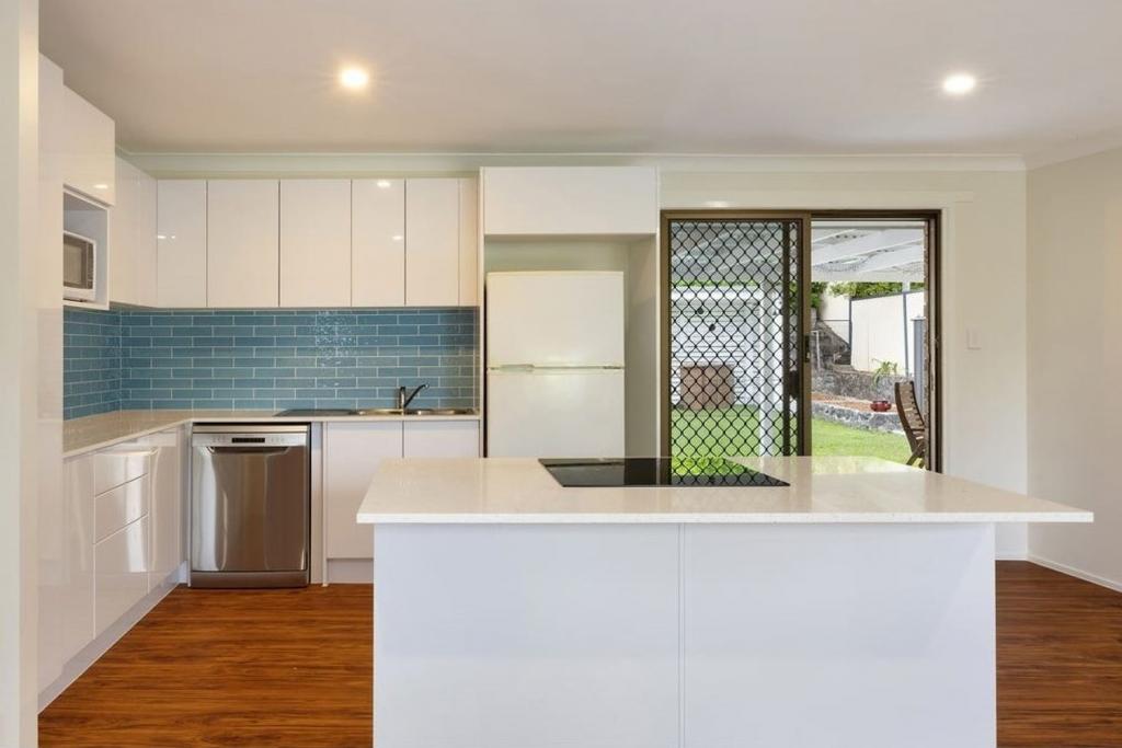 24 Pappas Way, Carrara, QLD 4211