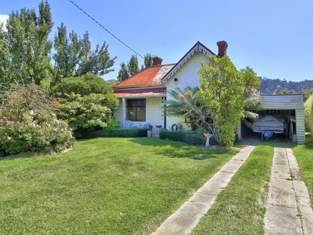 110 Day Ave, Omeo, VIC 3898