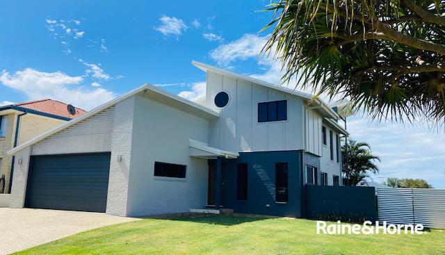 18 Torquay Rd, Redland Bay, QLD 4165