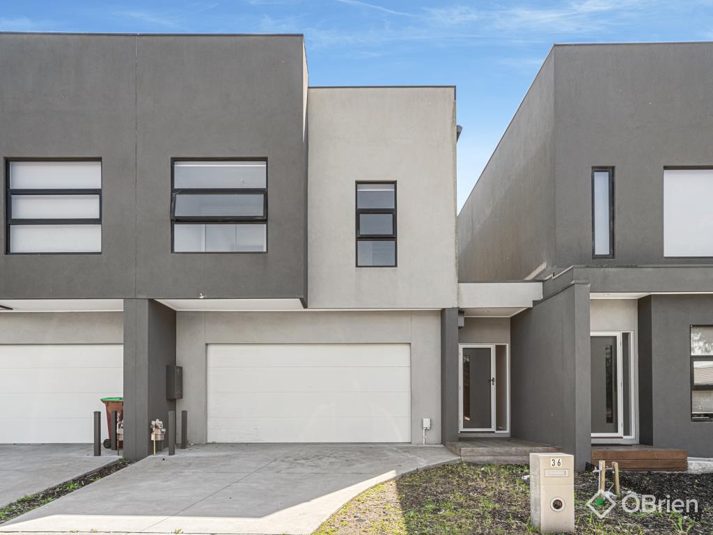 36 OMEARA CRES, CRANBOURNE EAST, VIC 3977