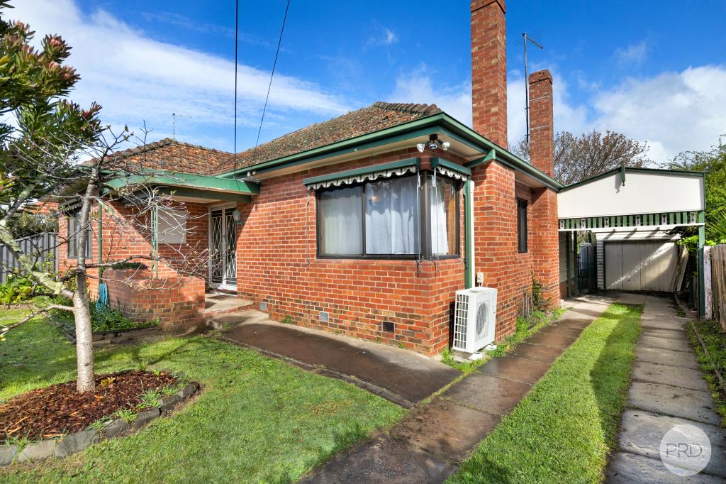 11 Brinkley Ave, Wendouree, VIC 3355