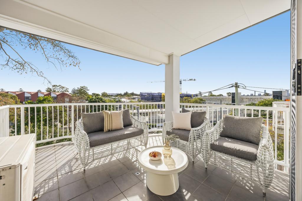 8/12 Lake St, Yeronga, QLD 4104